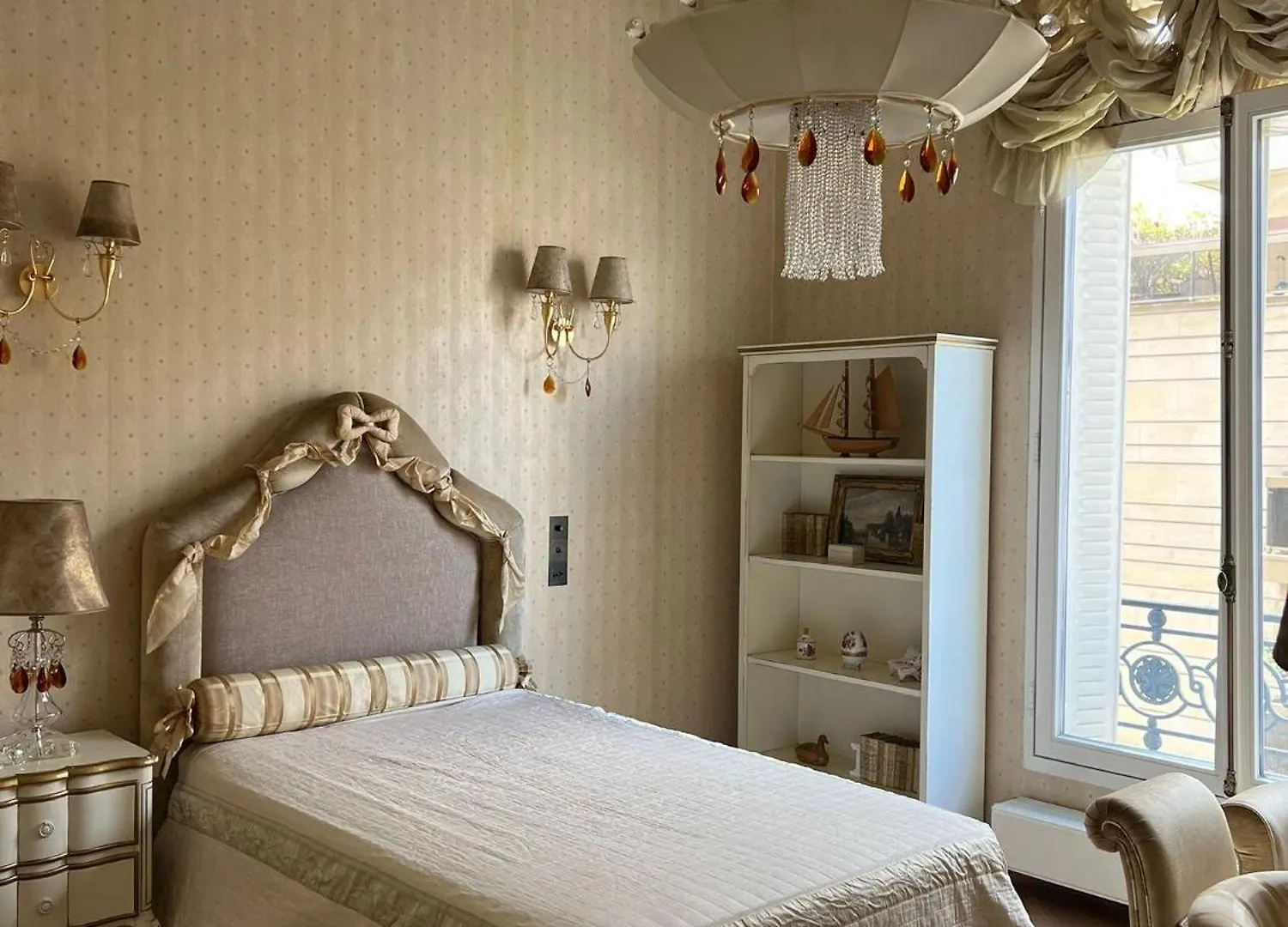 4 Bedroom Prestigious Baroque Apartment Near Trocadero パリ